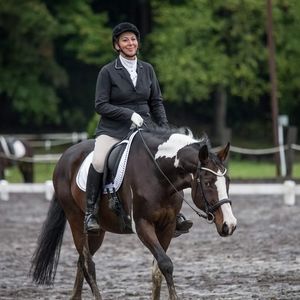 Meet your Posher, Elyse